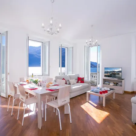 아파트 Larius Balcone