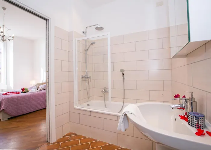 Larius Balcone * Carate Urio