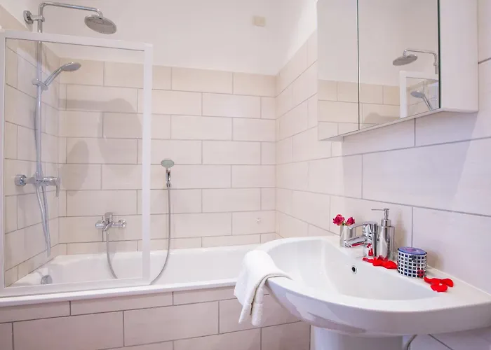 Appartamento Larius Balcone Carate Urio