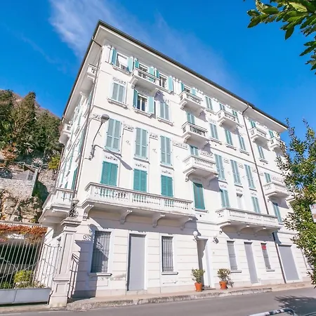 Larius Balcone Appartement *