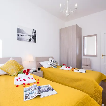 公寓 Larius Balcone *