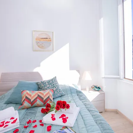 Larius Balcone 公寓 *