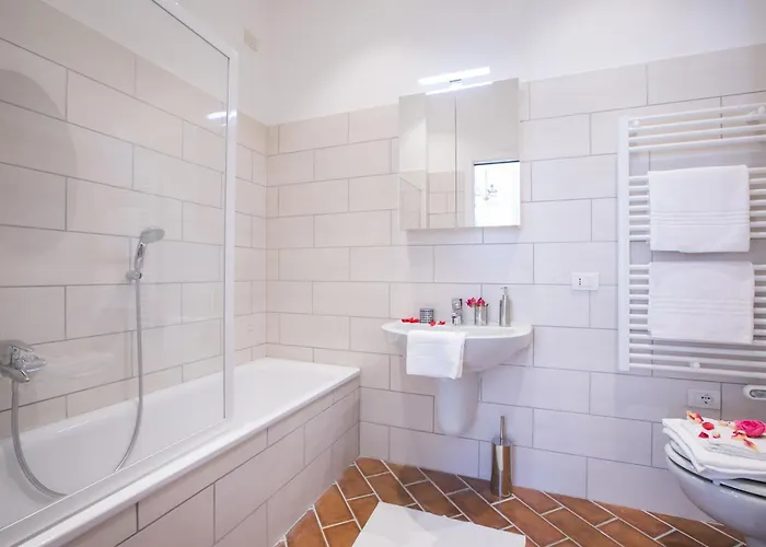 Larius Balcone Apartmán *